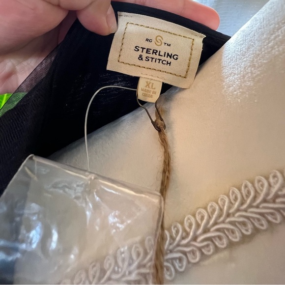 - Embroidered Mesh Peplum Top - Picture 10 of 12